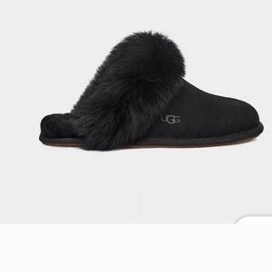 UGG Women’s 10 scuff sis slippers